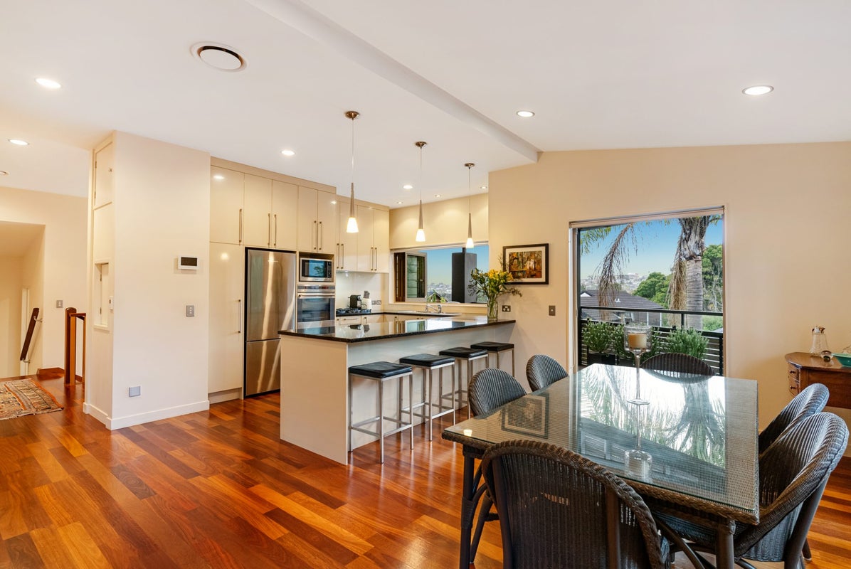 15 Hoani Glade, Saint Johns, Auckland - Carousel 2