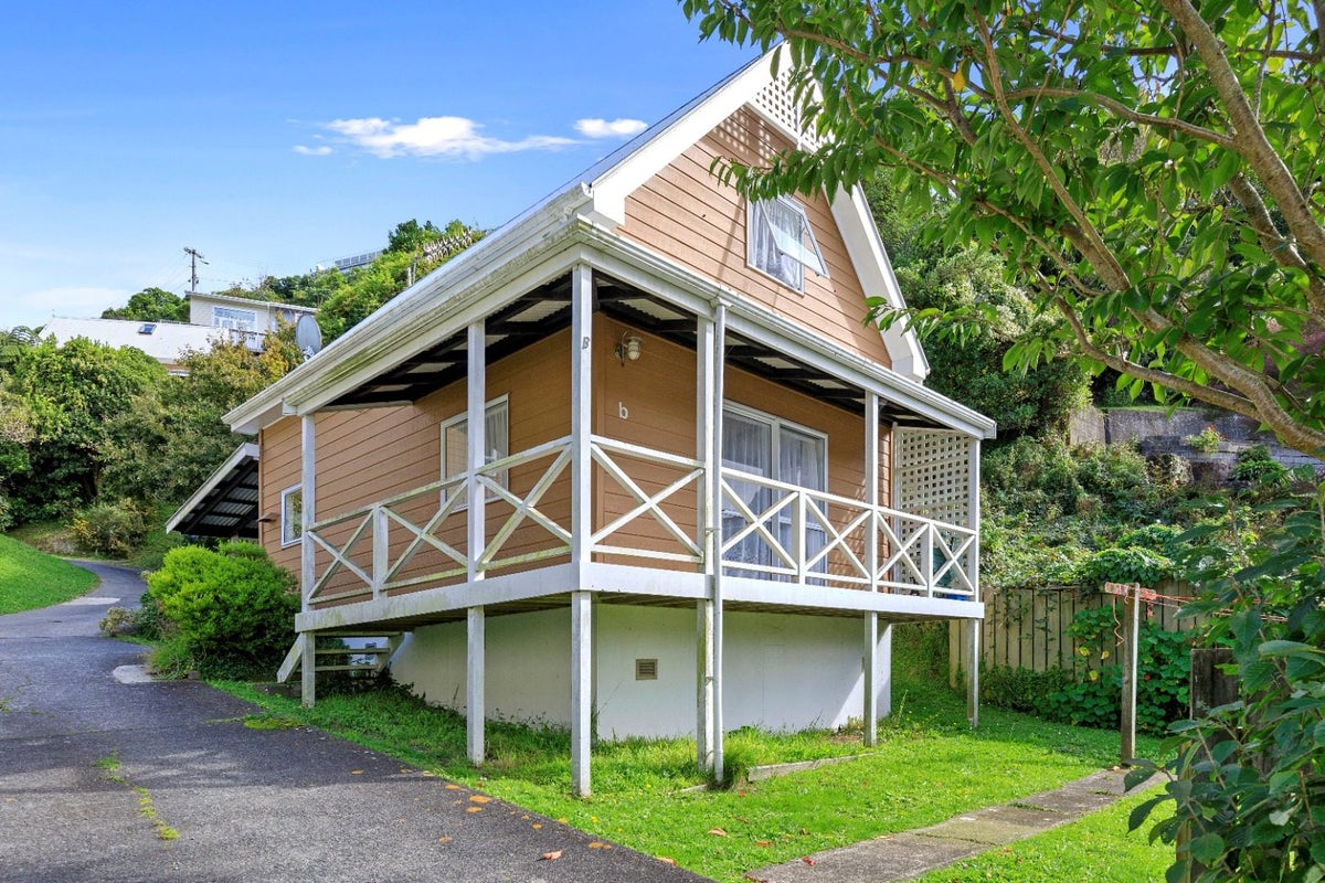 44 Moffitt Street, Vogeltown, Wellington - Carousel 1
