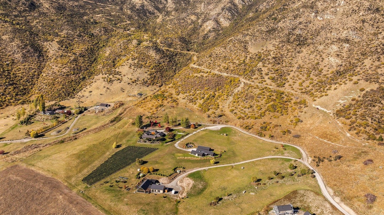 55D Gibbston Back Road, Gibbston, Queenstown - Carousel 41