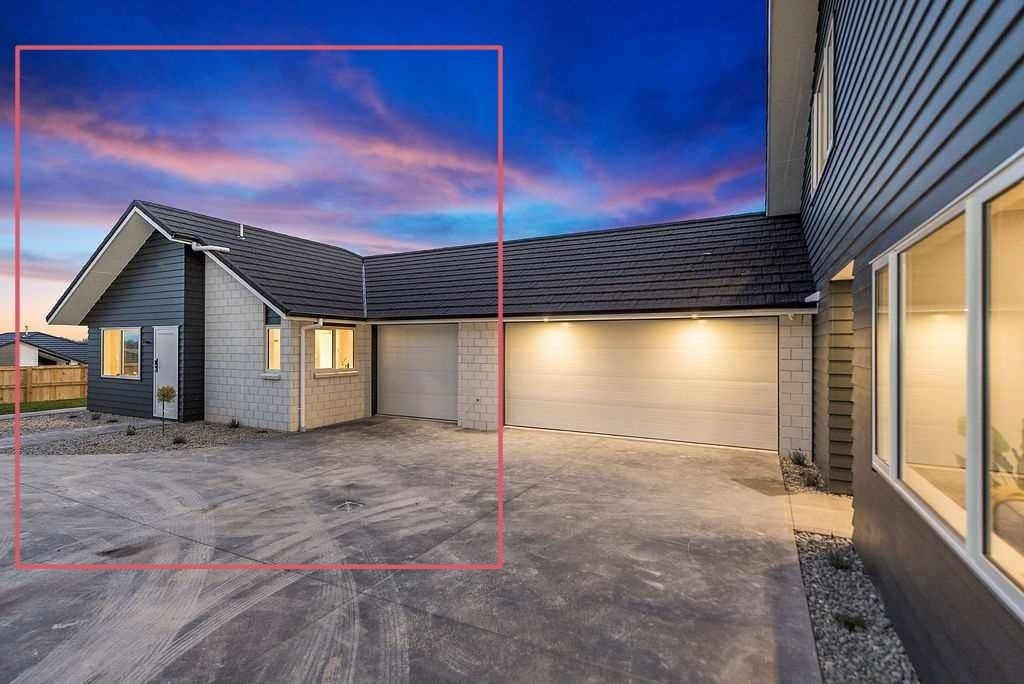 22 Kapua Crescent, Rototuna North, Hamilton - Carousel 2