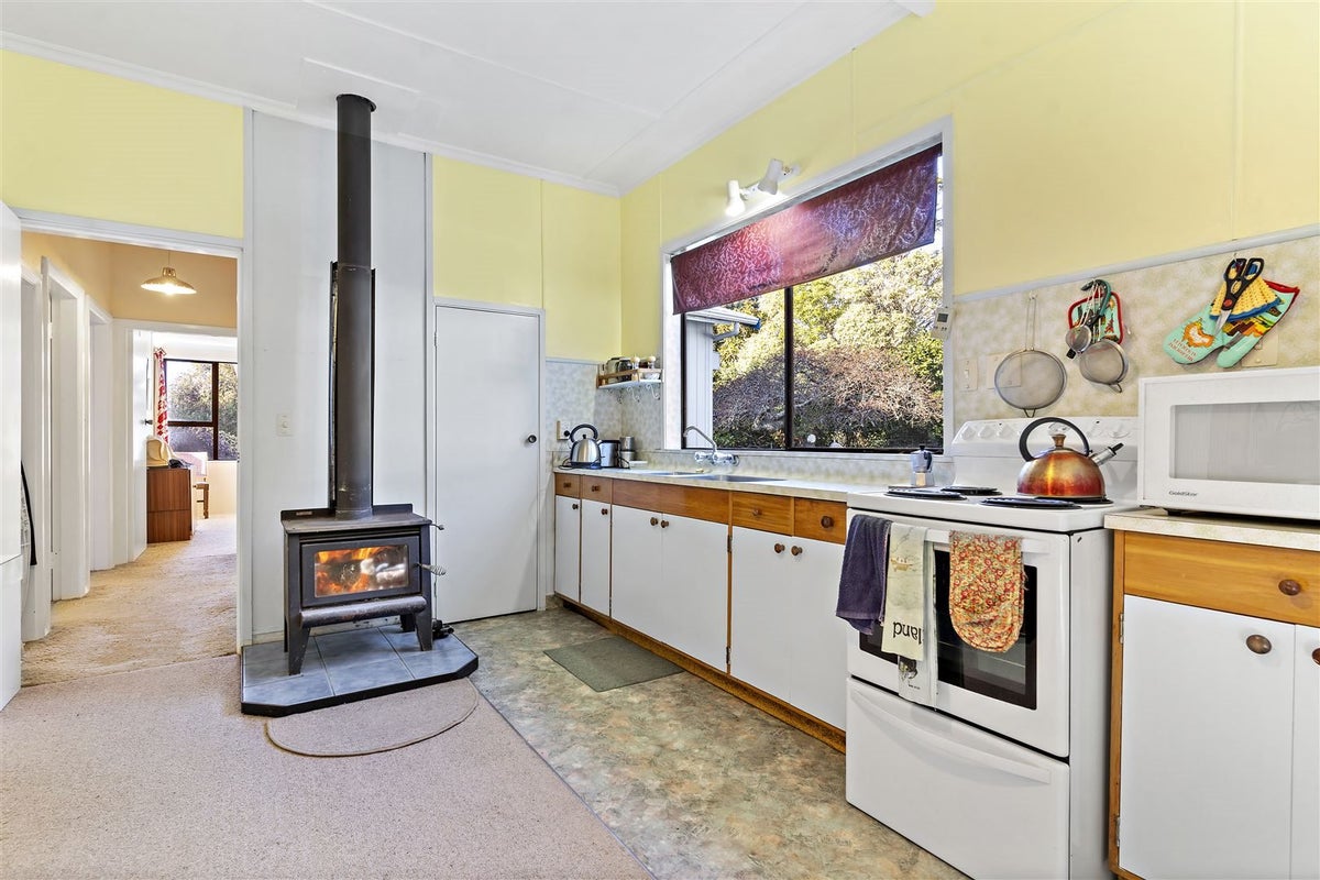 13 Mount Munro Road, Mauriceville - Carousel 2