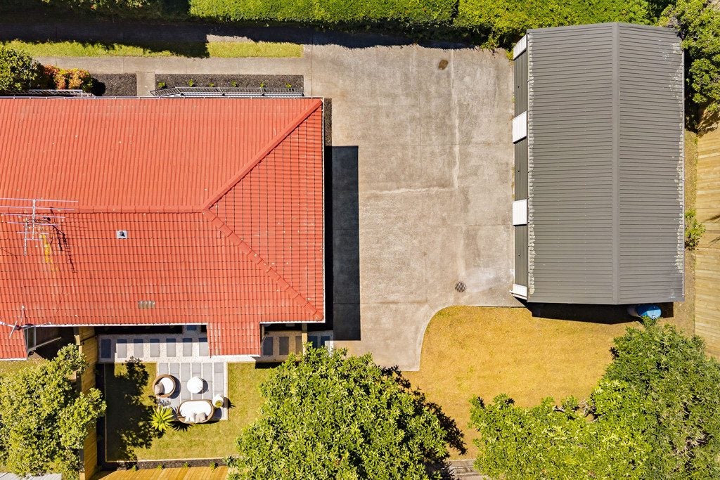3/4 Gordon Avenue, Milford, Auckland - Carousel 21