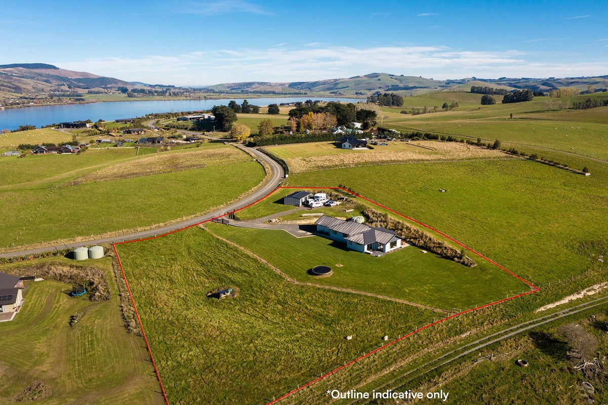 237 Baker Road, Berwick Forest - Carousel 29