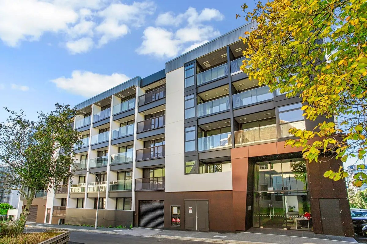 G12/9 Madeira Lane, Grafton, Auckland - Carousel 1