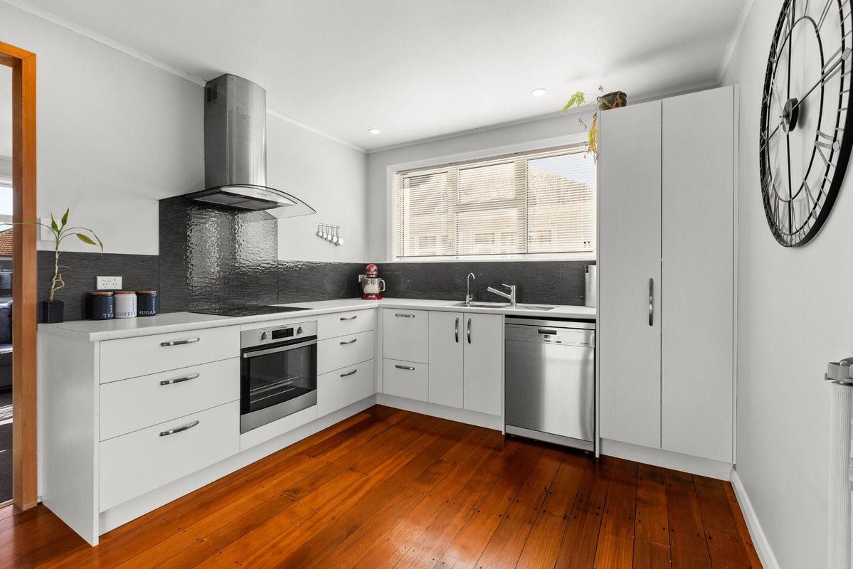 607 Titoki Street, Mahora, Hastings - Carousel 2