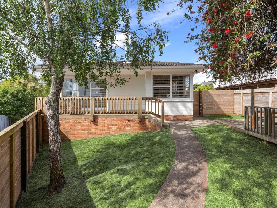 43 Seon Place, Birkdale, Auckland - Carousel 2