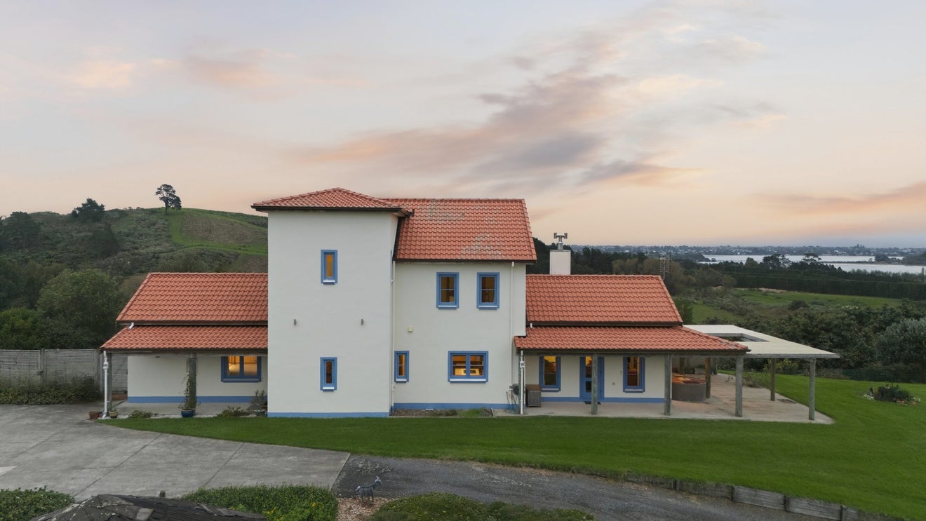 1A Ngapeke Road, Welcome Bay, Tauranga - Carousel 29