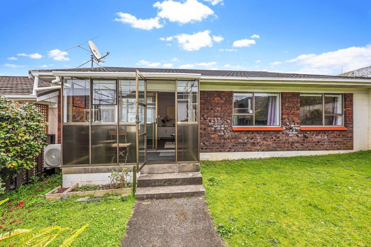 4/57 Moana Avenue, One Tree Hill, Auckland City, Auckland - Carousel 1