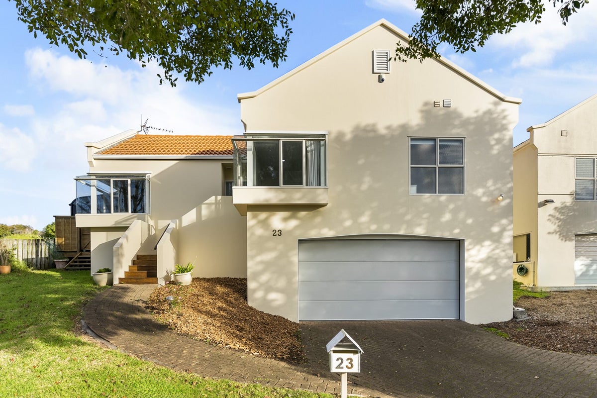 23 Cranbrook Place, Glendowie, Auckland - Carousel 2
