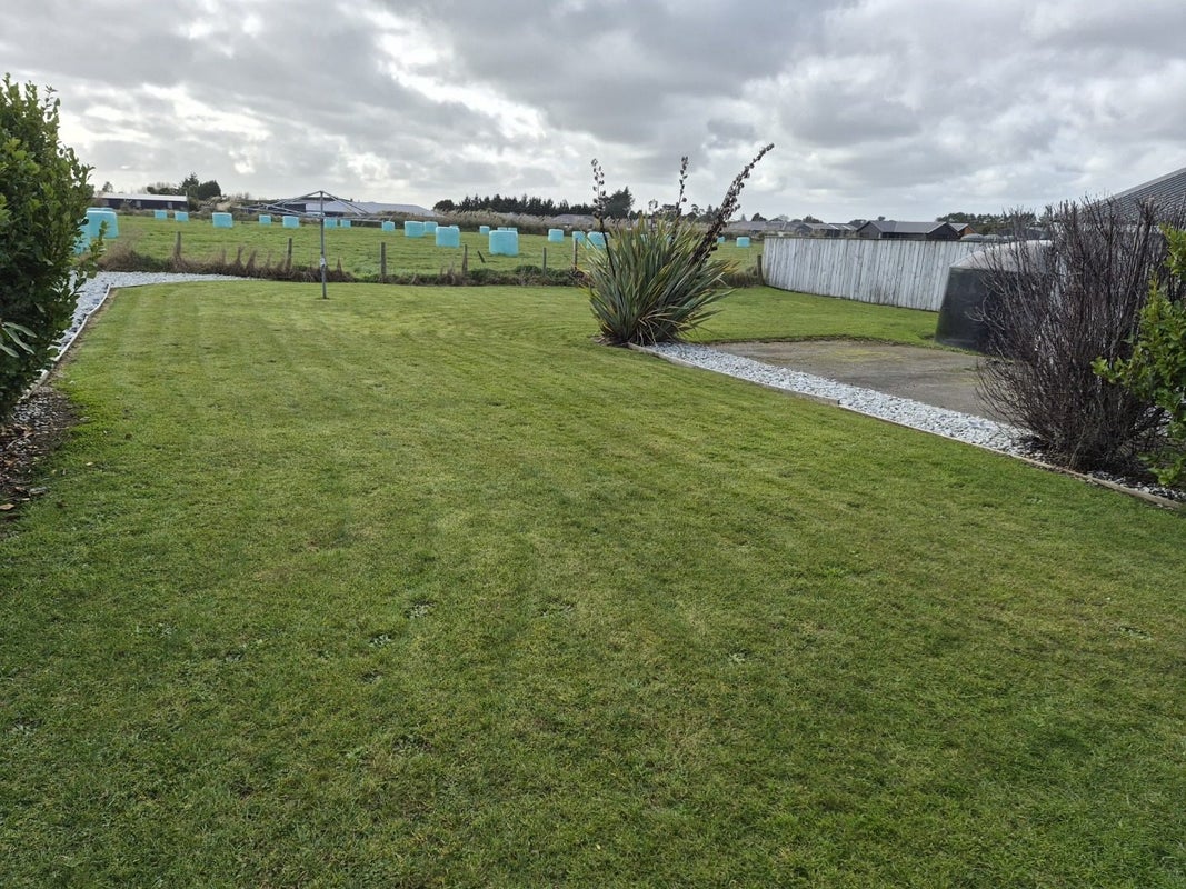 80 Watt Road, Otatara - Carousel 12