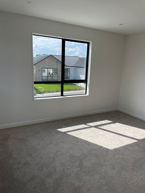2 Cutfield Lane, Kumeu - Carousel 19
