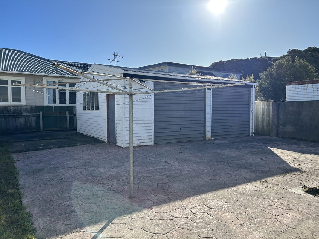 73 Kauri Street, Miramar, Wellington - Carousel 2