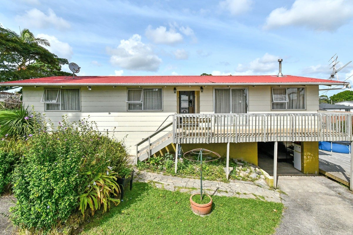 13 Lismore Place, Papatoetoe, Auckland - Carousel 2