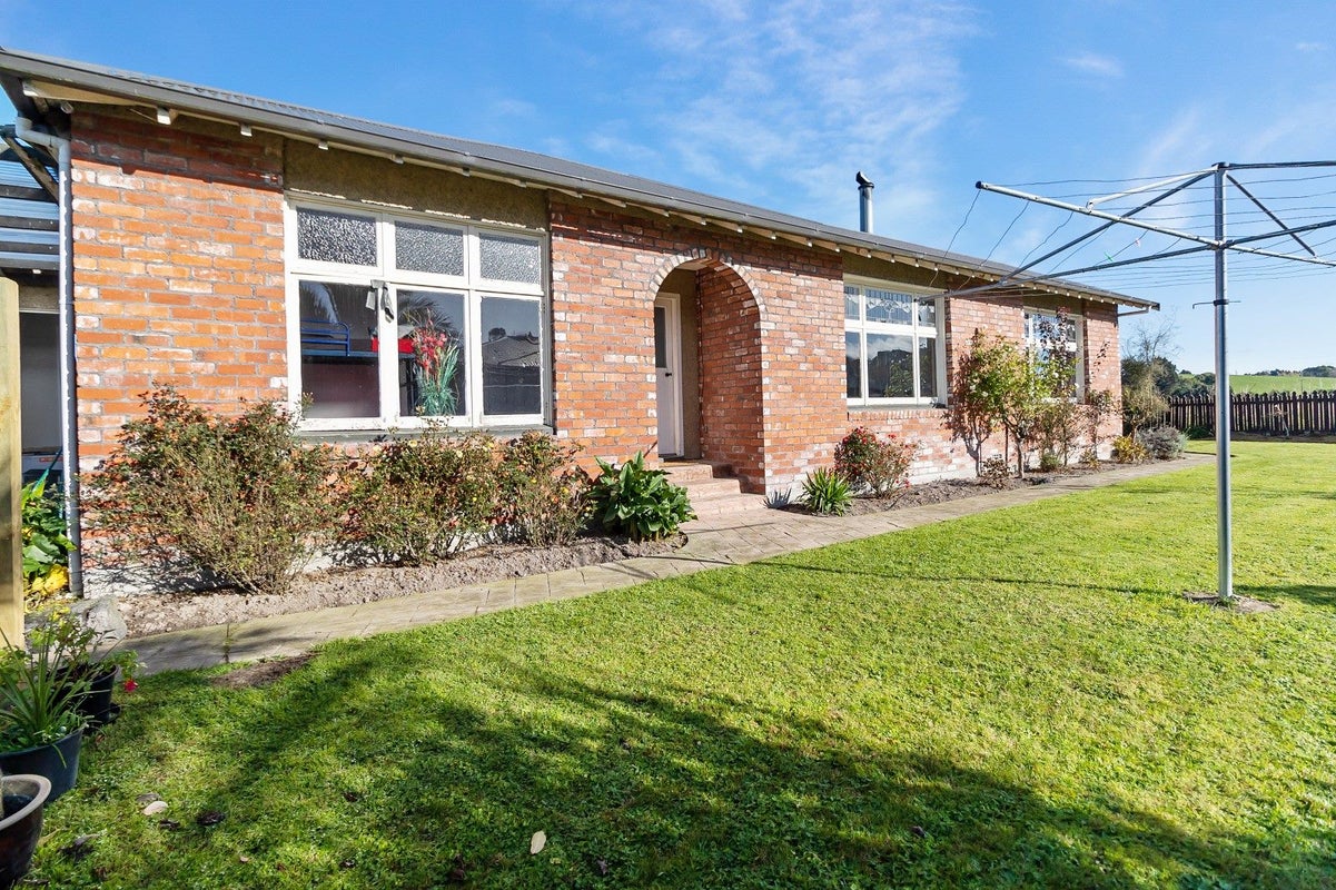 2A O'Neill Place, Watlington, Timaru - Carousel 1