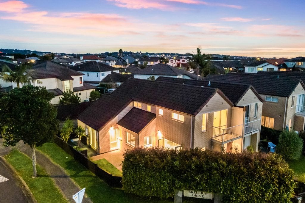 14 Topland Drive, Flat Bush, Auckland - Carousel 2