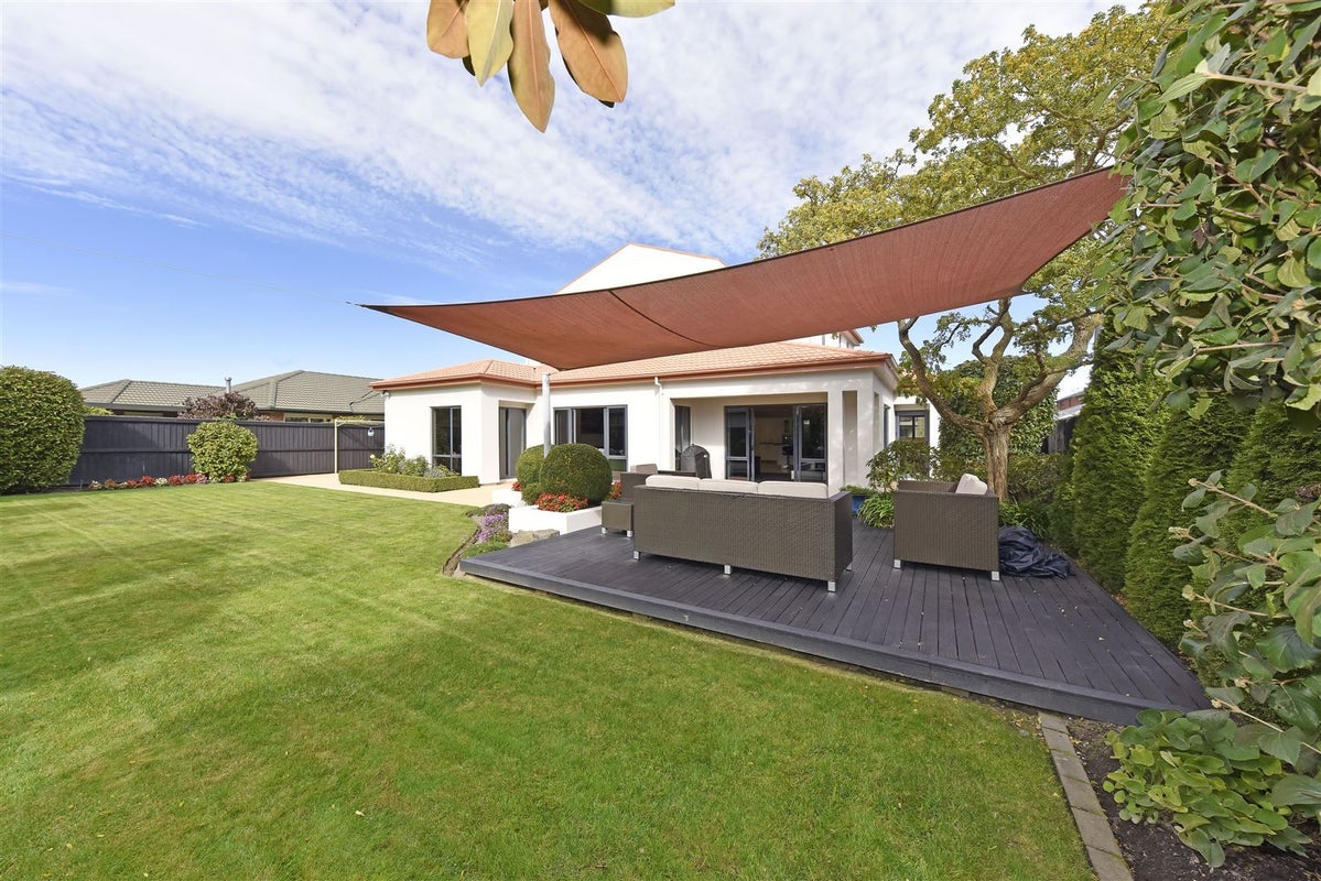 8 Janal Place, Northwood, Christchurch - Carousel 2