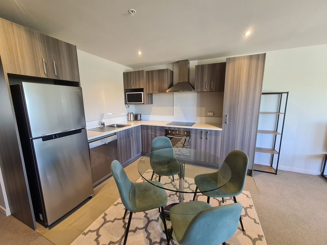 305/3 Rose Garden Lane, Albany, Auckland - Carousel 2