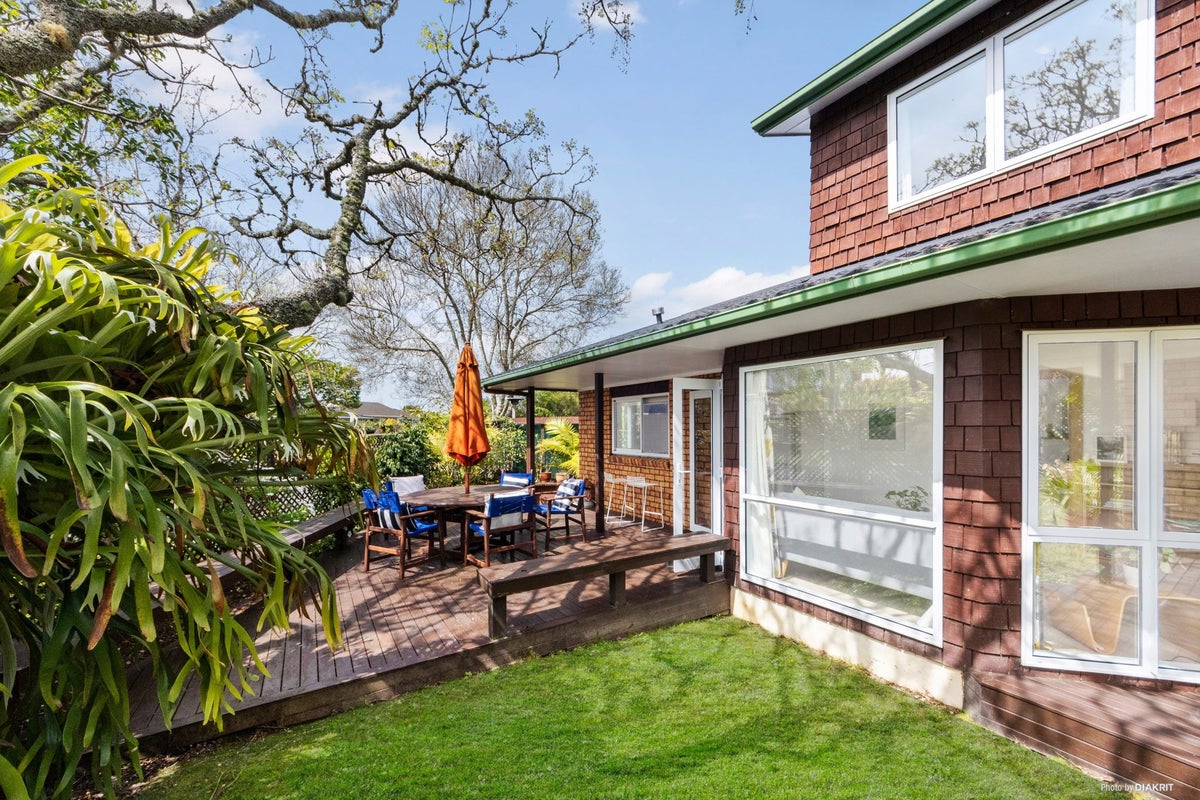 3 Highlight Parade, Te Atatu South, Auckland - Carousel 20