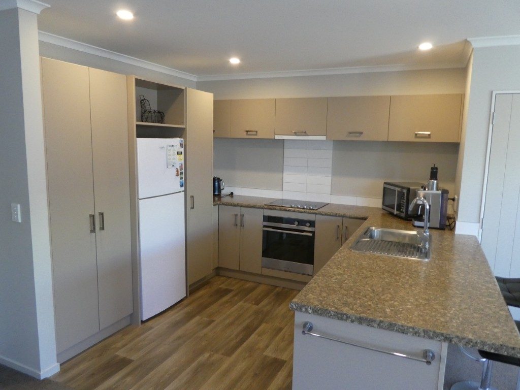 7 Latimer Way, Petone, Lower Hutt - Carousel 2