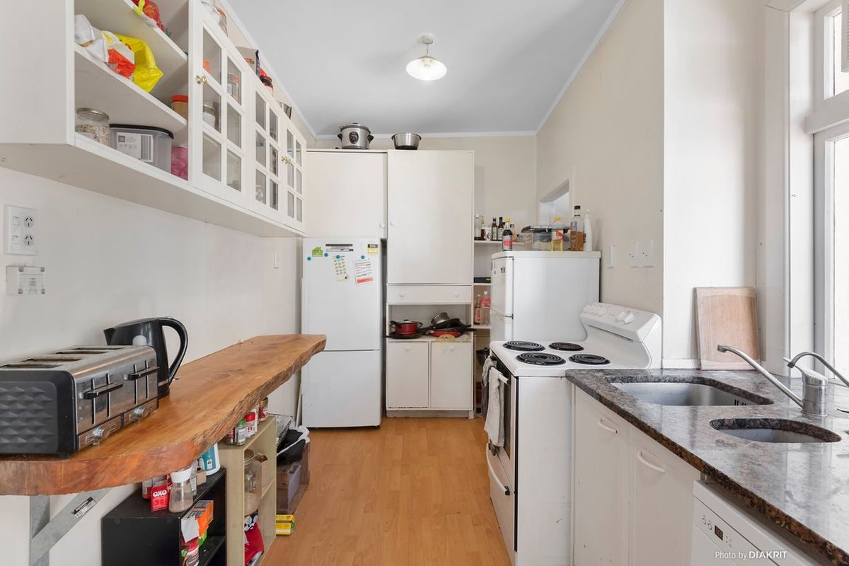 178 Aro Street, Aro Valley, Wellington - Carousel 2