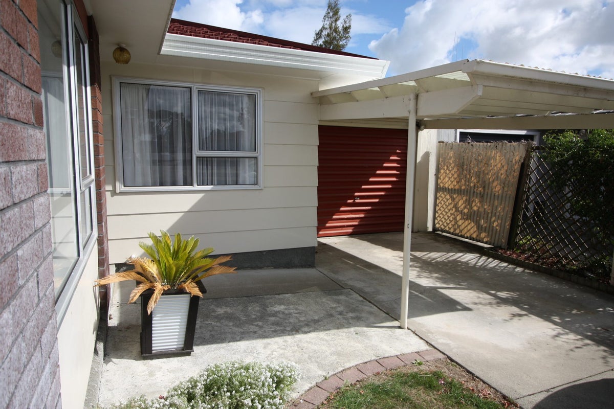 11 Newton Place, Westbrook, Palmerston North - Carousel 2