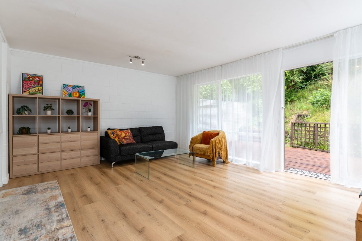 99A Churton Drive, Churton Park, Wellington - Carousel 2