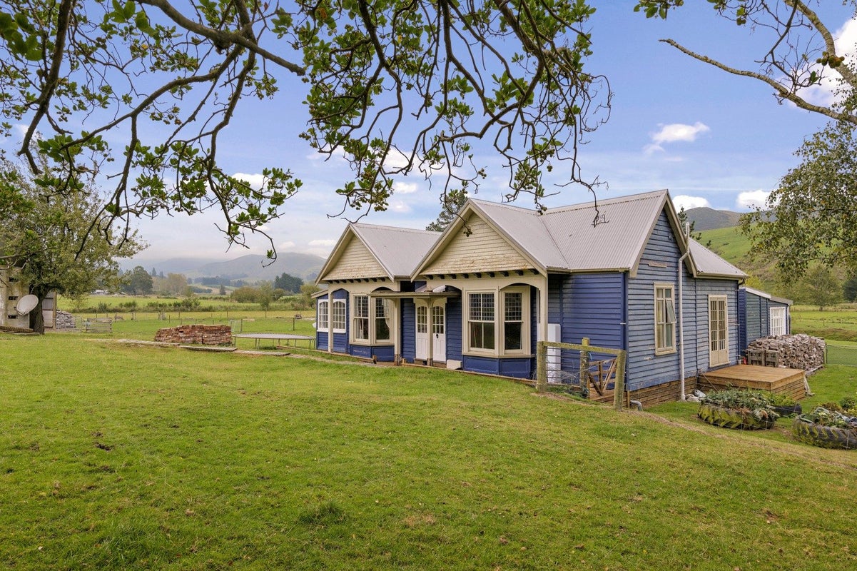 214 Waianiwaniwa Road, Darfield - Carousel 2