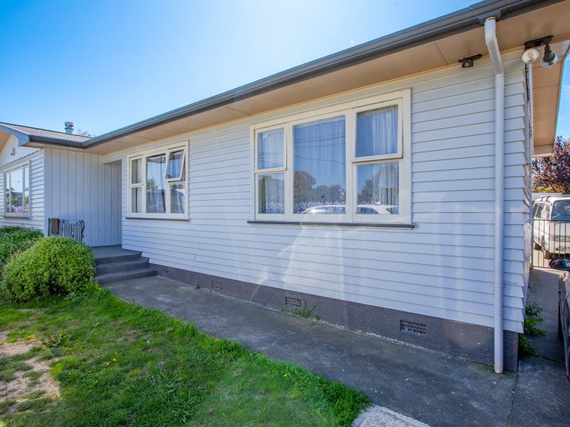 5 Harold Holt Avenue, Onekawa, Napier - Carousel 8