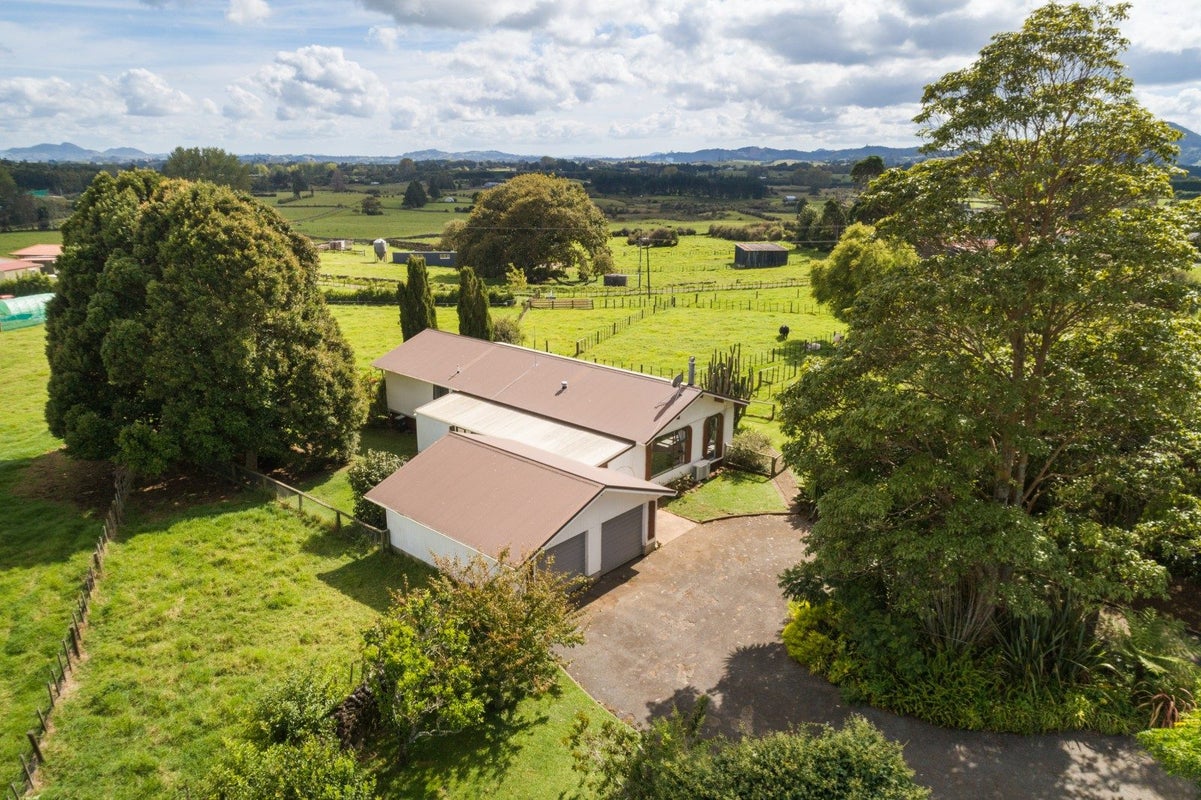 1528 State Highway 14, Whangarei - Carousel 2