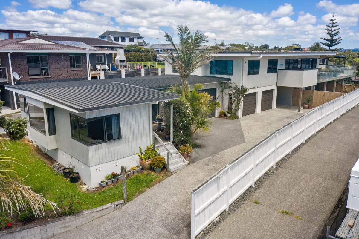 39 Rosario Crescent, Red Beach, Whangaparaoa - Carousel 2