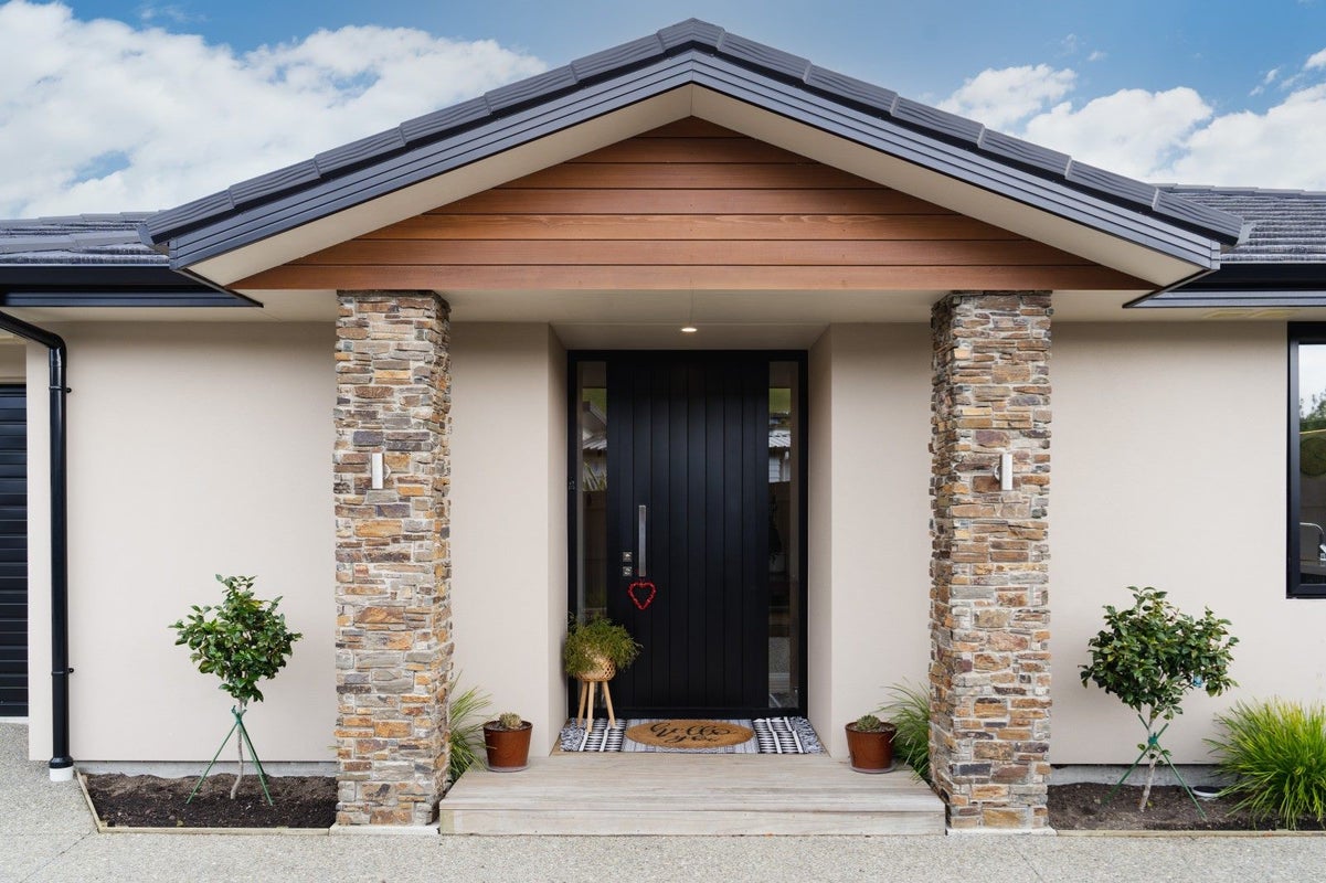42 Heathfield Drive, Mosgiel, Mosgiel - Carousel 2