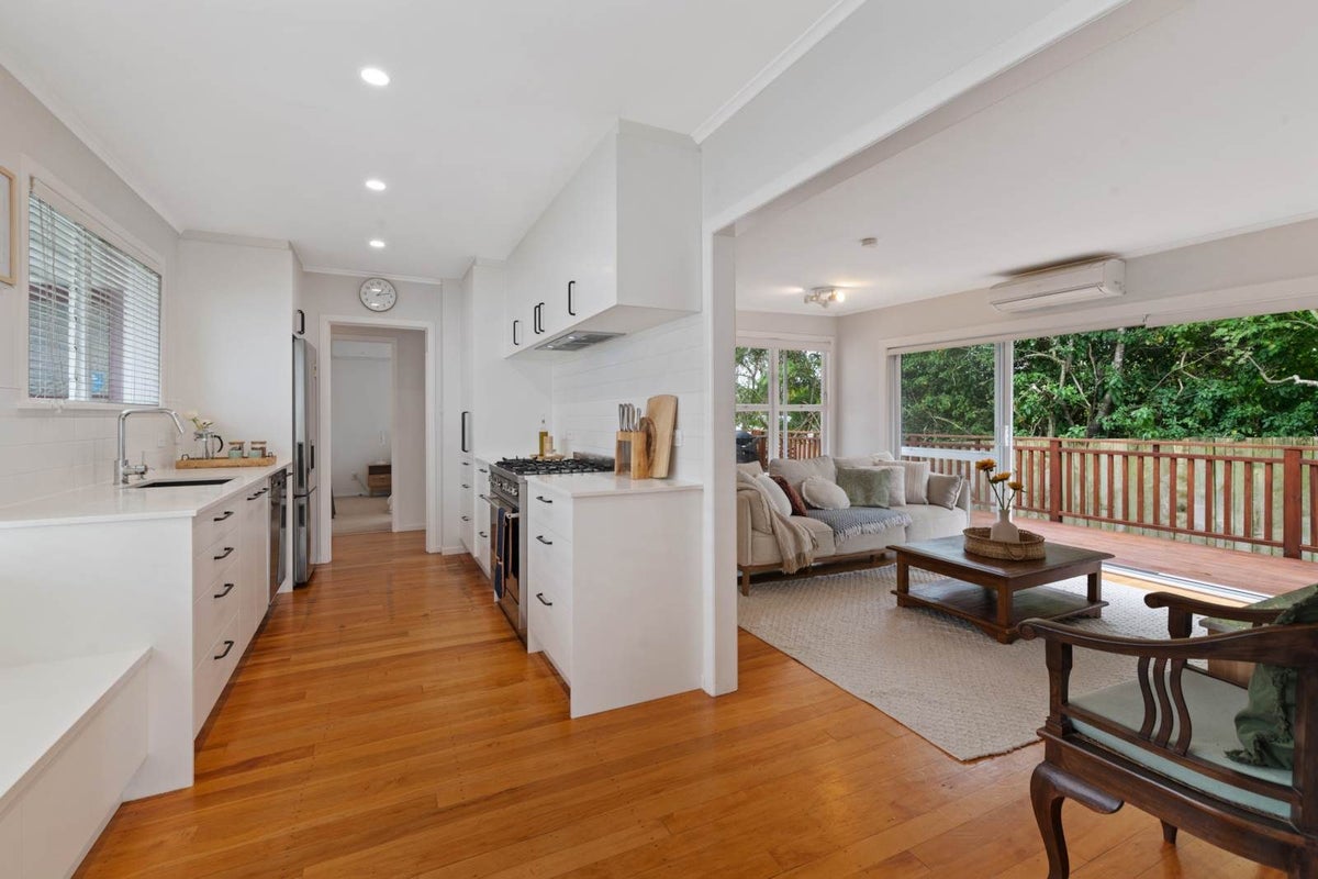 16 Wheatley Avenue, Pakuranga, Auckland - Carousel 2