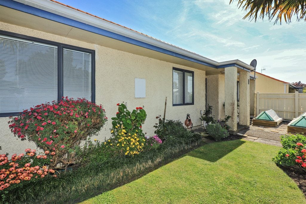 2/1004 Waipuna Street, Mahora, Hastings - Carousel 2
