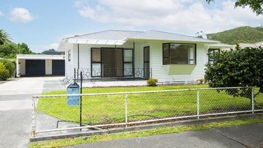 27 Ropata Street, Kaiti, Gisborne - Carousel 1