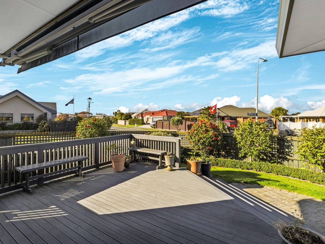 45 Orlando Crescent, Waimairi Beach, Christchurch - Carousel 1