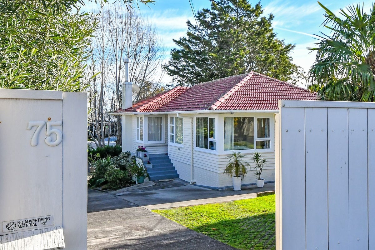 75 Ridge Road, Howick, Auckland - Carousel 2
