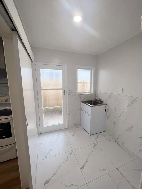 82 Muir Avenue, Mangere Bridge, Auckland - Carousel 17