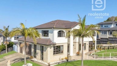 26 Chateau Rise, Flat Bush, Auckland - Carousel 1