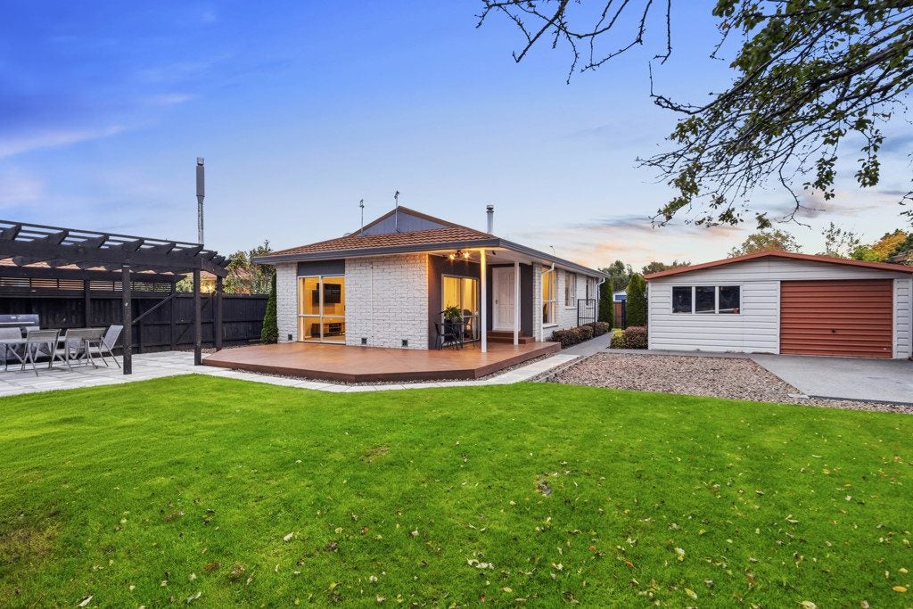 63 Solomon Avenue, Redwood, Christchurch - Carousel 1