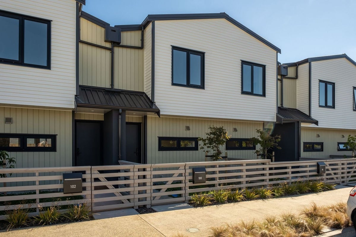 100 Te Puketoka Lane, Mangere, Auckland - Carousel 2