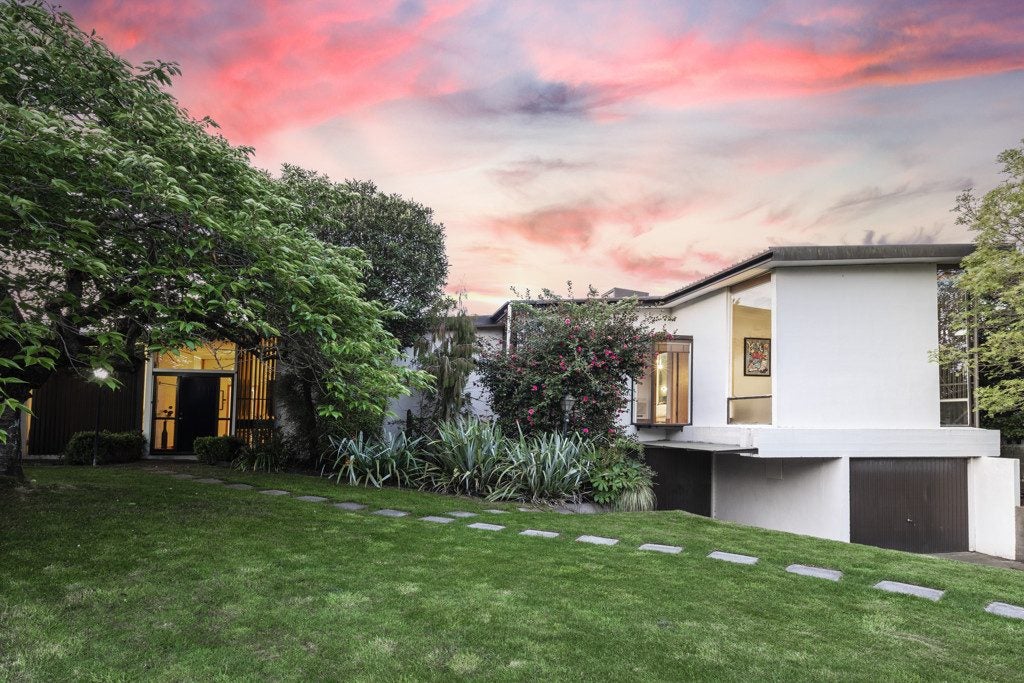 11 Ilkley Place, Ilam, Christchurch - Carousel 1