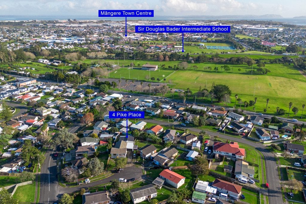 4 Pike Place, Mangere East, Manukau City, Auckland - Carousel 38