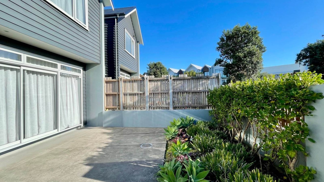 51 Caldera Drive, Long Bay, Auckland - Carousel 2