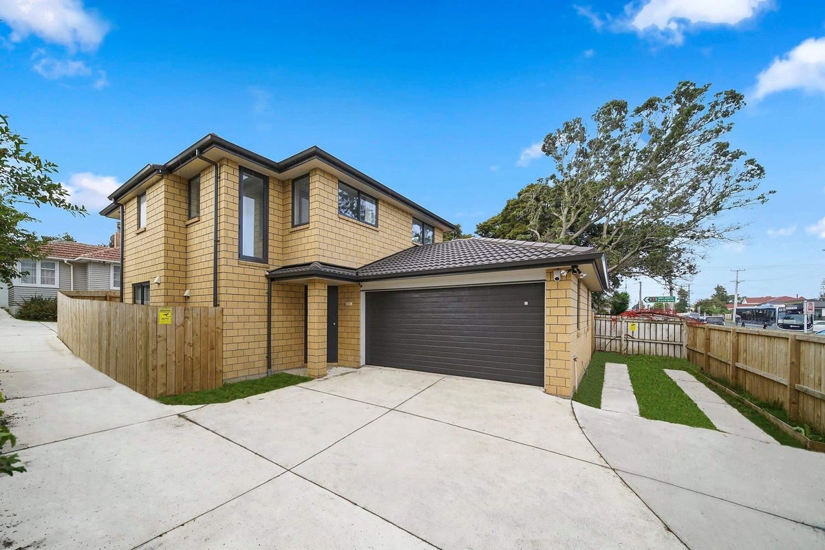36A Alfriston Road, Manurewa East, Auckland - Carousel 1