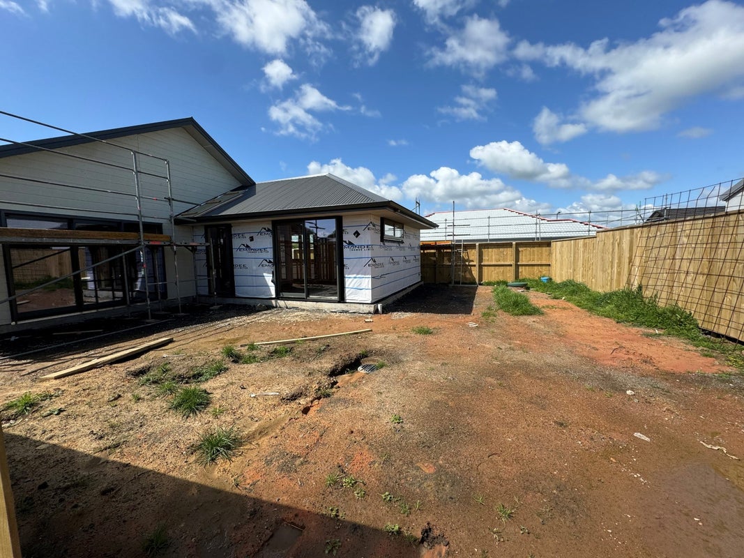 19 Arohanui Road, Karaka, Papakura - Carousel 1