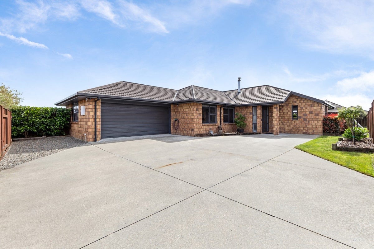 7 Nevada Way, Kelvin Grove, Palmerston North - Carousel 1