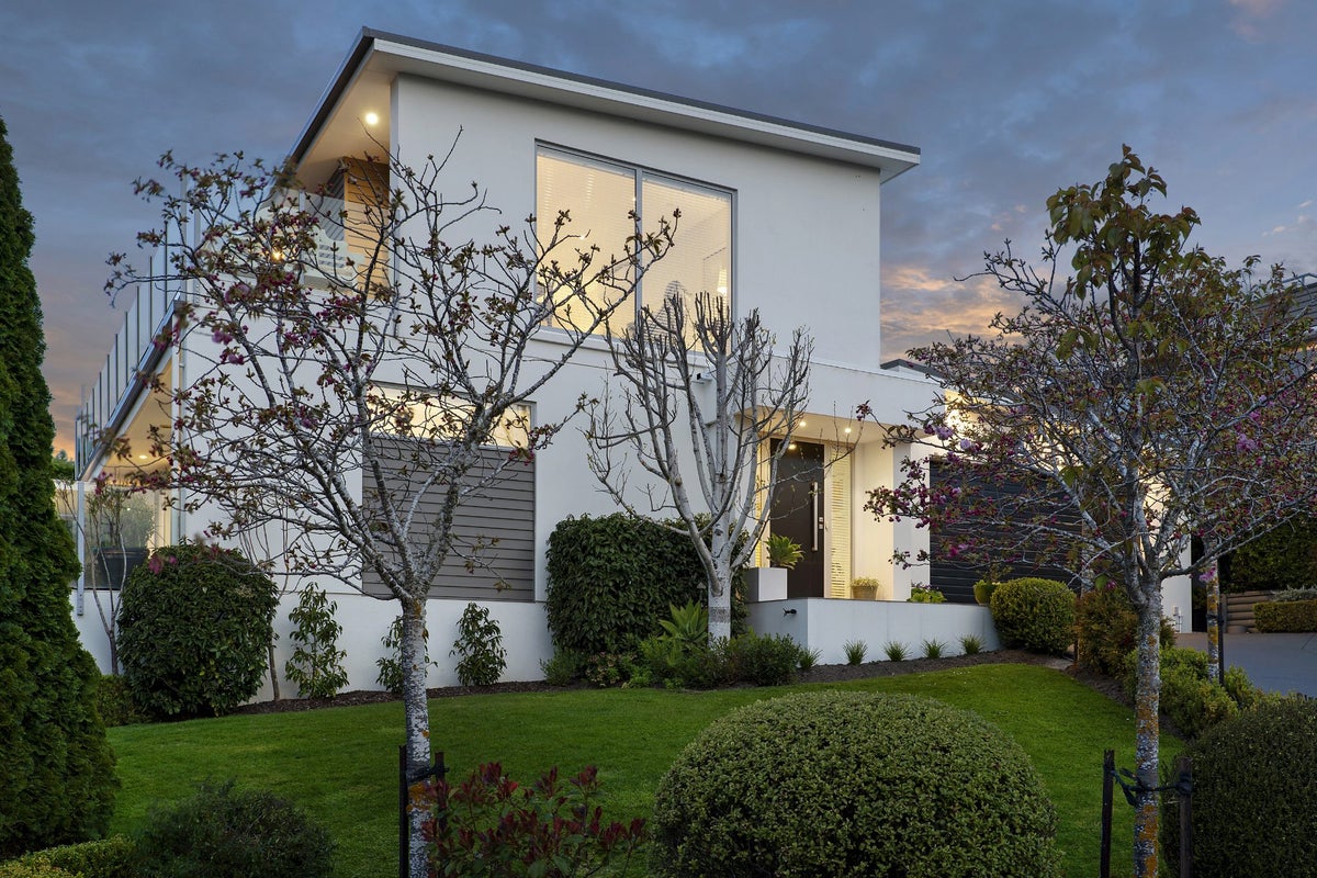 243 Mount Pleasant Road, Mount Pleasant, Christchurch - Carousel 2