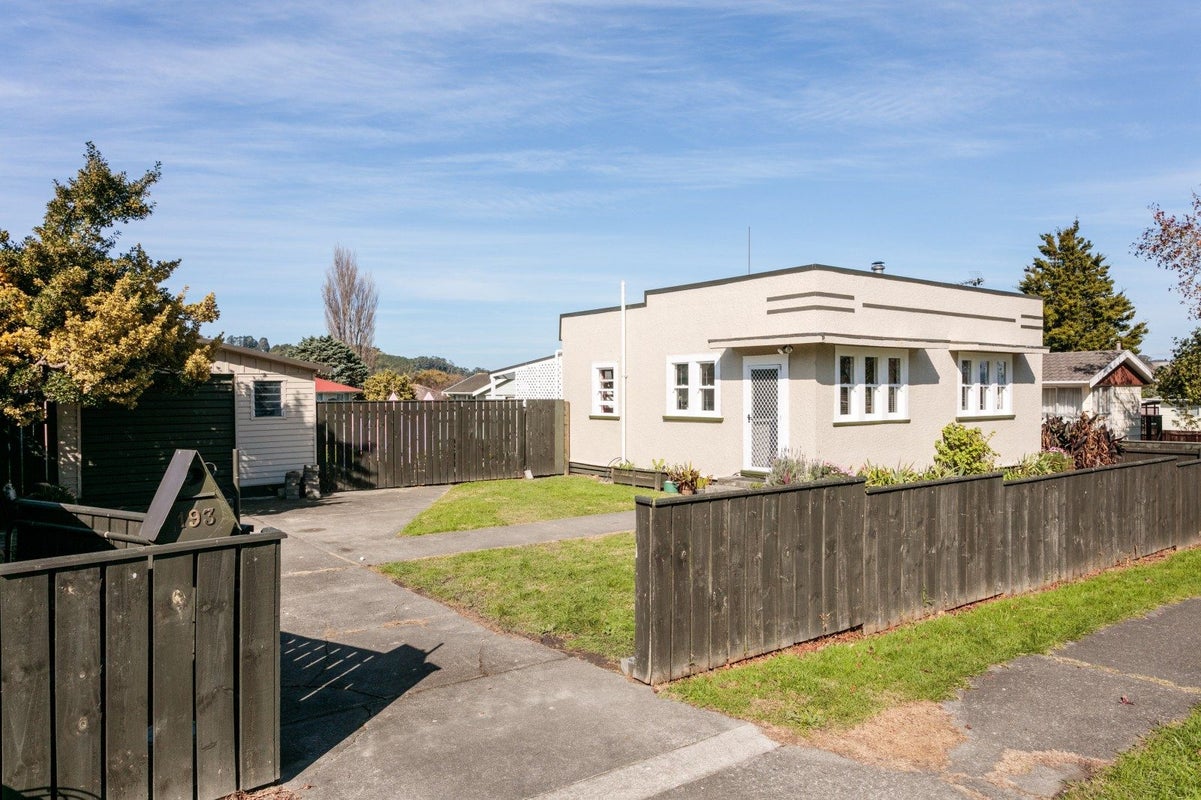 193 Tyndall Road, Outer Kaiti, Gisborne - Carousel 2