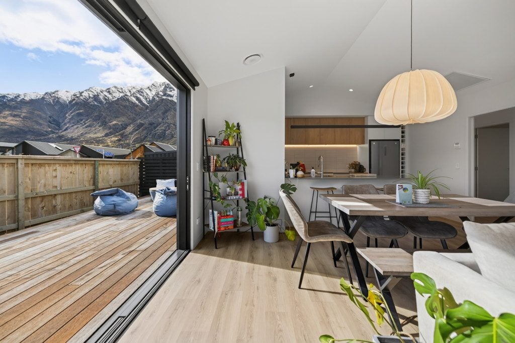 116 Howden Drive, Jacks Point, Queenstown-Lakes, Otago - Carousel 2