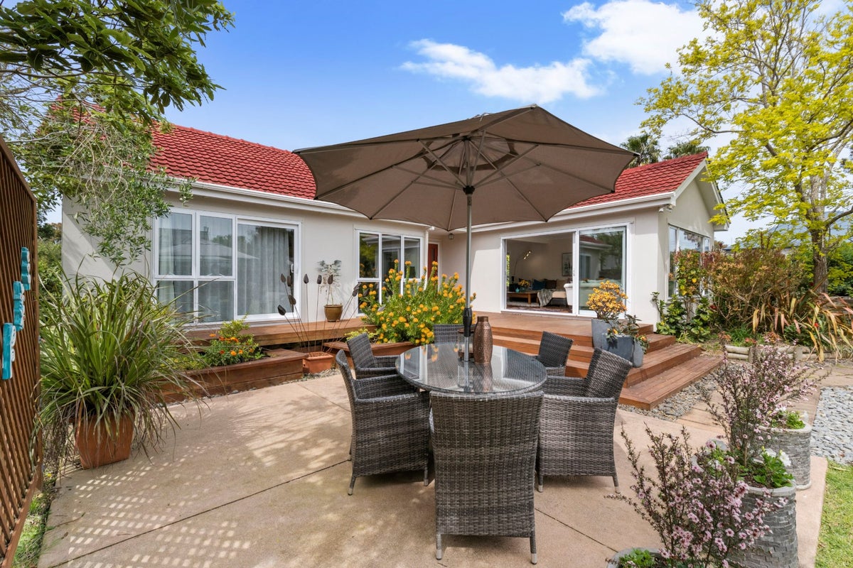 23 Third View Avenue, Beachlands, Auckland - Carousel 1